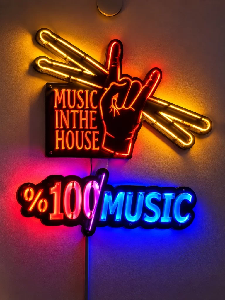 Fırat Cantekin Müzik Kursu Stüdyo Neon Tasarımı Music In The House